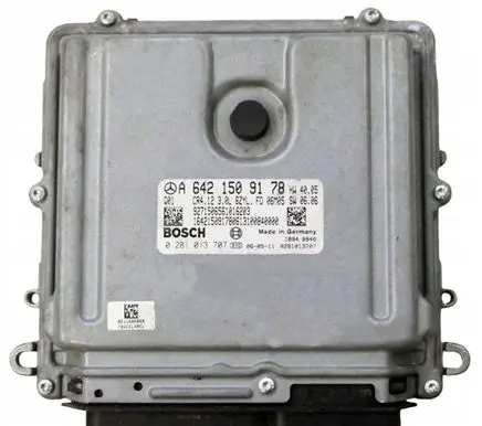 Mercedes-Benz CLS C219 Engine ECU kit and lock set A6421509178