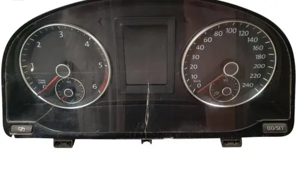 Volkswagen Caddy Speedometer (instrument cluster) 2K0920875E