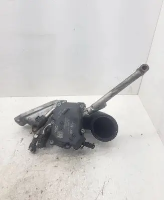 Volkswagen PASSAT B8 Throttle valve 04l128059f a2c82499200 04l145762ad