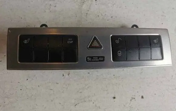 Mercedes-Benz C W203 Hazard light switch 2038702910