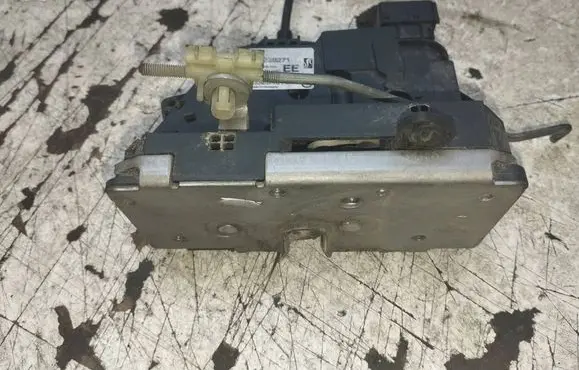 Opel Corsa D Front door lock 2C1618101 13238271 0325407955