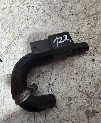 BMW 1 F20 F21 Fuel pressure sensor 85145189 1041201641 13632610