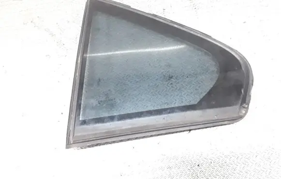 Peugeot 607 Rear vent window glass 