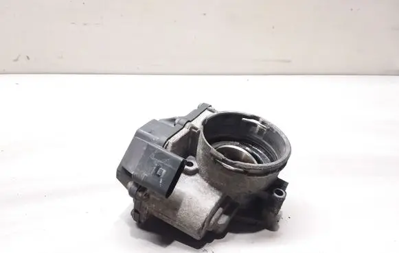 Volkswagen Caddy Throttle valve 03G128063A