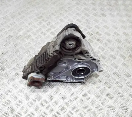 Gearbox transfer box case