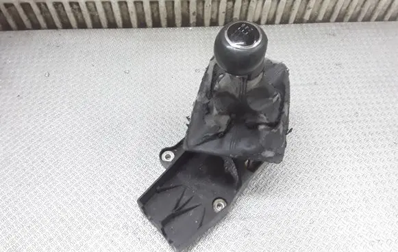 Opel Astra H Gear shifter/selector 055351706