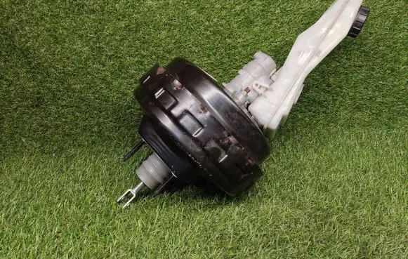 Ford Focus Brake booster F1FC2B195DA 26775713274