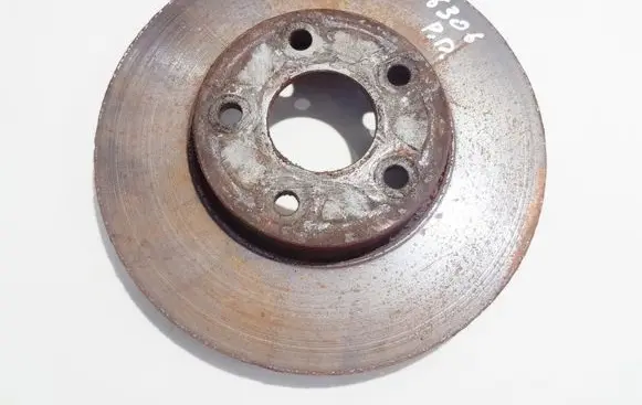 Ford Focus Front brake disc ventiliuojamas