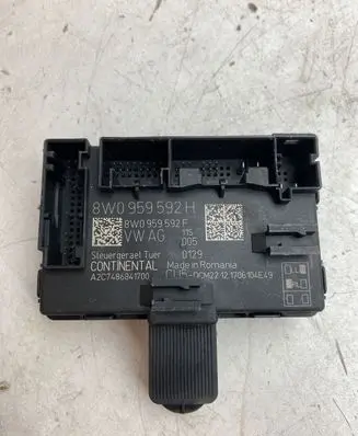 Audi A4 S4 B9 Door control unit/module 8W0959592H