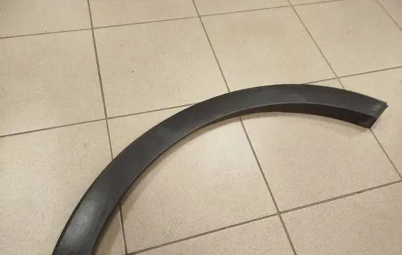 Front arch trim
