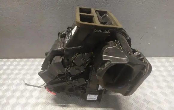 BMW X1 F48 F49 Interior heater climate box assembly 9383118