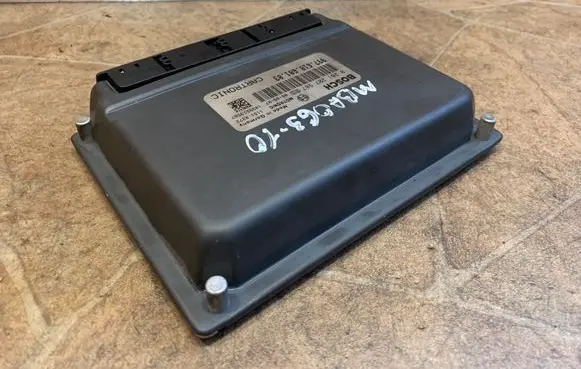 Porsche Boxster 987 Engine control unit/module 0261207987 99761860103