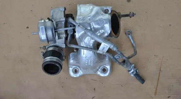 Ford Mustang VI Turbo FR3E9G438CB