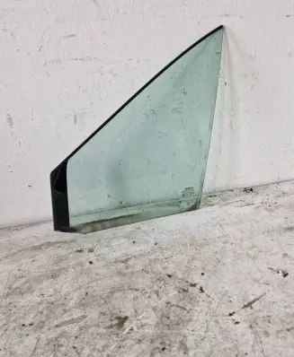 Renault Scenic II - Grand scenic II Front door vent window glass four-door 43R00049