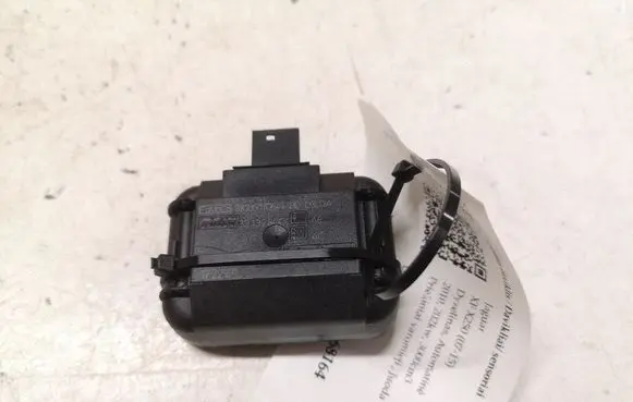 Jaguar XF X250 Rain sensor 8X2317D547BD 321328000