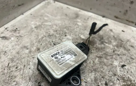 Audi A4 S4 B7 8E 8H ESP acceleration yaw rate sensor 8E0907637B