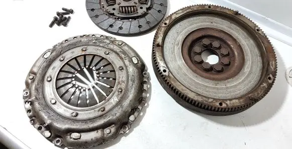 Volkswagen Multivan T4 Clutch set kit 074105273D 323027810