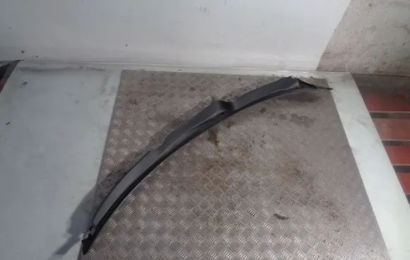 Audi A6 S6 C7 4G Wiper trim 4G2819403