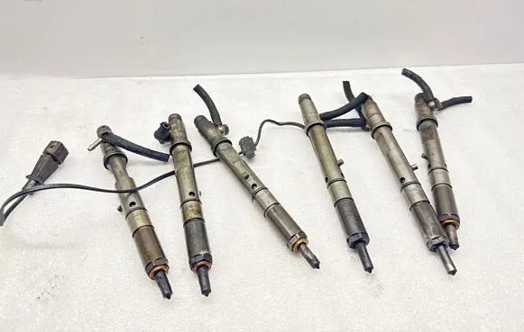 Audi A4 S4 B5 8D Fuel injectors set 059130202C 059130201B