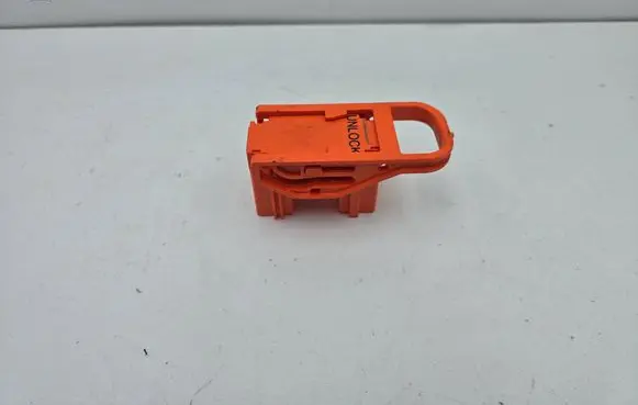 Toyota Prius+ (ZVW40) Battery relay fuse 