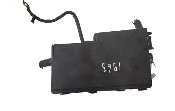 Ford C-MAX I Fuse module 3M5T14A142AB BP4K66767 8688039