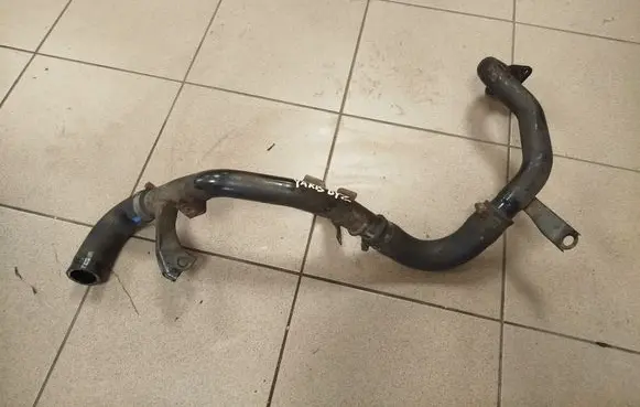 Coolant pipe/hose