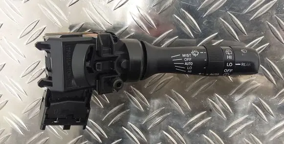 Toyota Auris 150 Wiper control stalk 17F244 02420