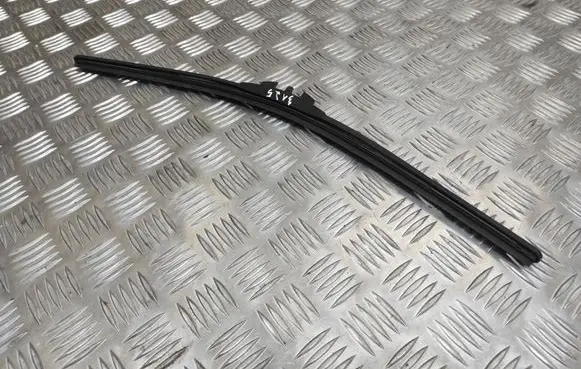 Volkswagen Golf IV Windshield/front glass wiper blade 