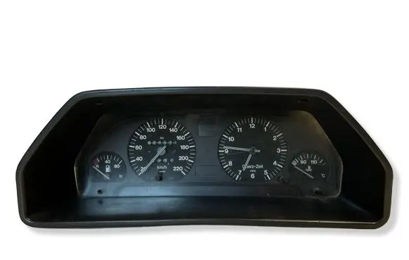 Audi 100 200 5000 C3 Speedometer (instrument cluster) 88311137