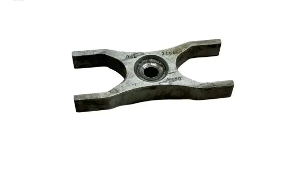 Audi A4 S4 B9 Fuel Injector clamp holder 04L216A