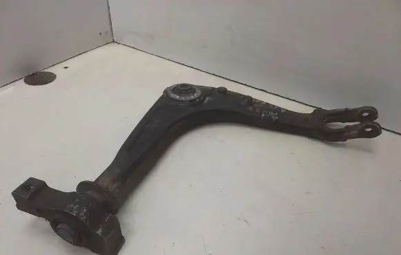 Peugeot 407 Front lower control arm/wishbone