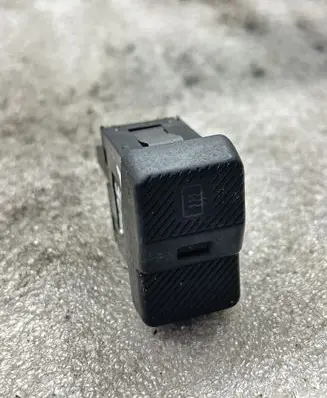 Volkswagen PASSAT B4 Windscreen/window heater switch 535959621