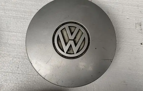 Volkswagen Golf III Original wheel cap 1H0601149H