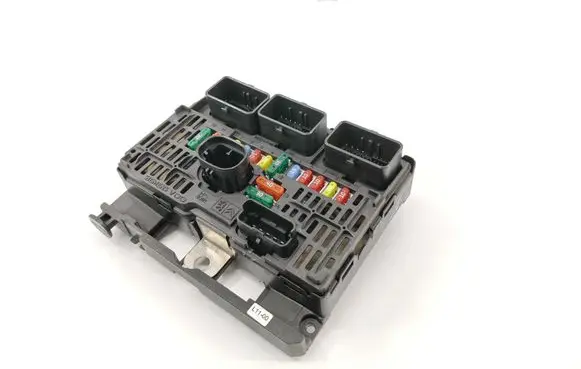 Citroen C4 I Fuse module 9661682980