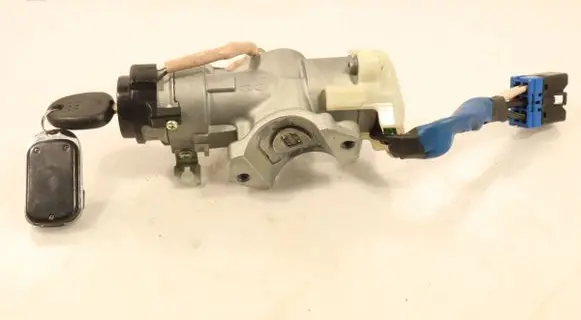 Hyundai i30 Ignition lock FDZDC2