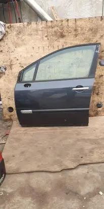 Renault Vel Satis Front door 