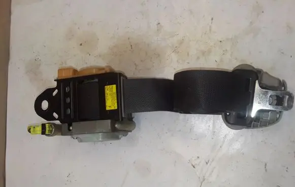 Toyota Corolla E120 E130 Front seatbelt C9ST007 BAMPT11043