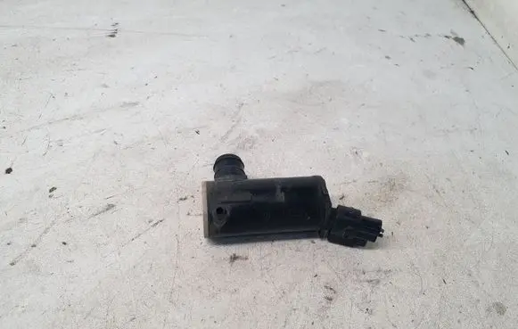 Hyundai ix35 Windscreen/windshield washer pump 985102S100