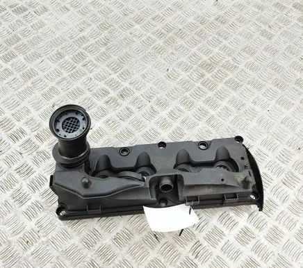 Volkswagen PASSAT B6 Rocker cam cover 03L103469G