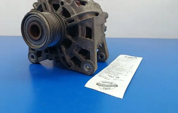 Dacia Logan I Generator/alternator 231003831R