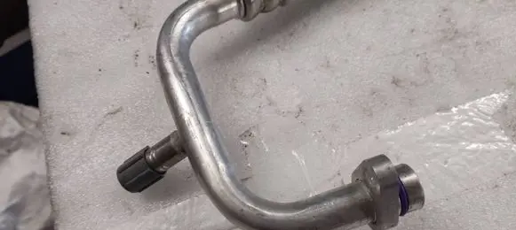 Air conditioning (A/C) pipe/hose