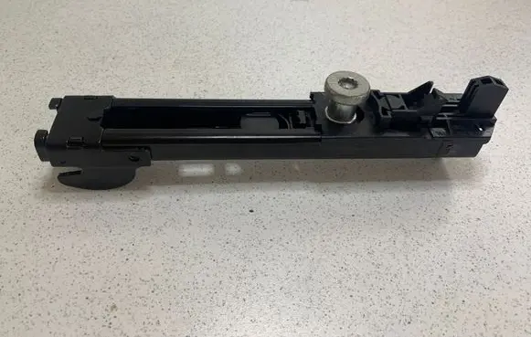Volkswagen Touran I Seat belt adjustment motor 1T0857819