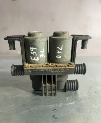 BMW 3 E46 Coolant heater control valve 8374995