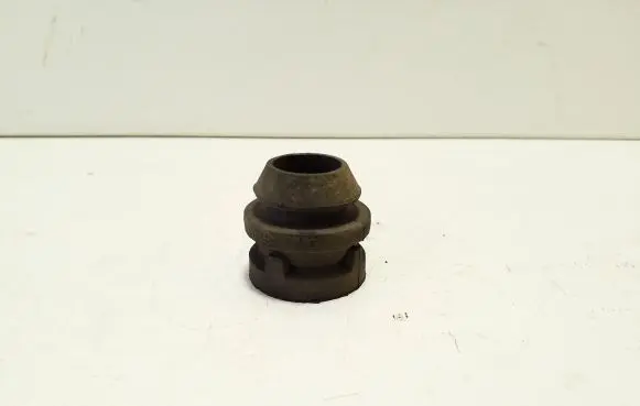 Radiator mount bracket