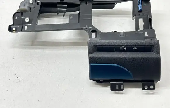 Peugeot Traveller Dashboard lower bottom trim panel 9808215677 9808215877 9813802177
