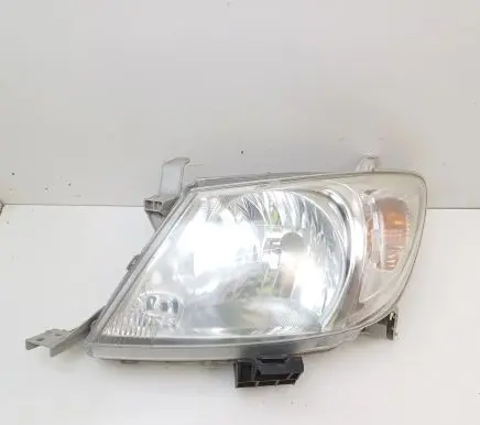 Toyota Hilux (AN10, AN20, AN30) Headlight/headlamp