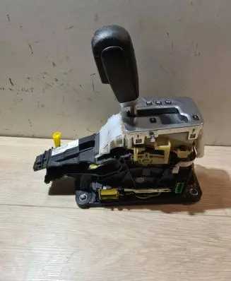 Volvo S80 Gear shifter/selector 30759122