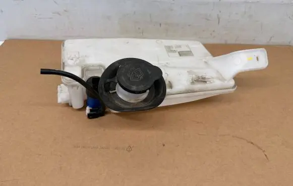 Dacia Sandero III Windshield washer fluid reservoir/tank SAN3ZBIORSPRYS1 289105984R