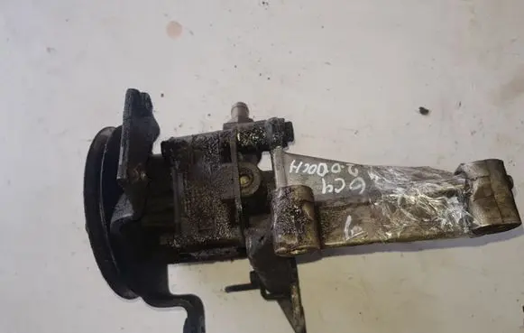 Audi A6 S6 C4 4A Power steering pump