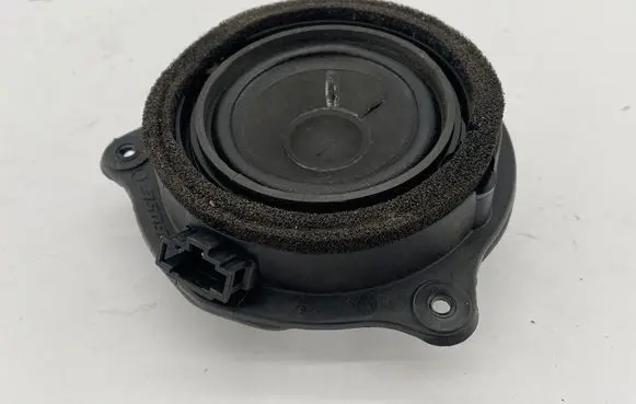 Audi TT TTS Mk2 Front door high frequency speaker 4F0035411E
